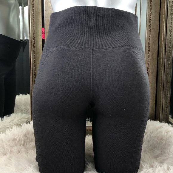 76.♎️Lululemon ebb to street pant - Picture 2 of 10